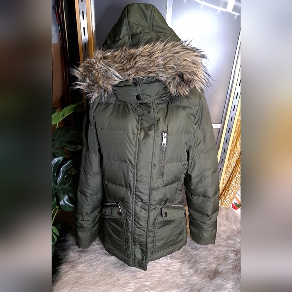 A.n.a • Olive Green Faux Fur Zipper Duck Down Puffer Coat Jacket Medium